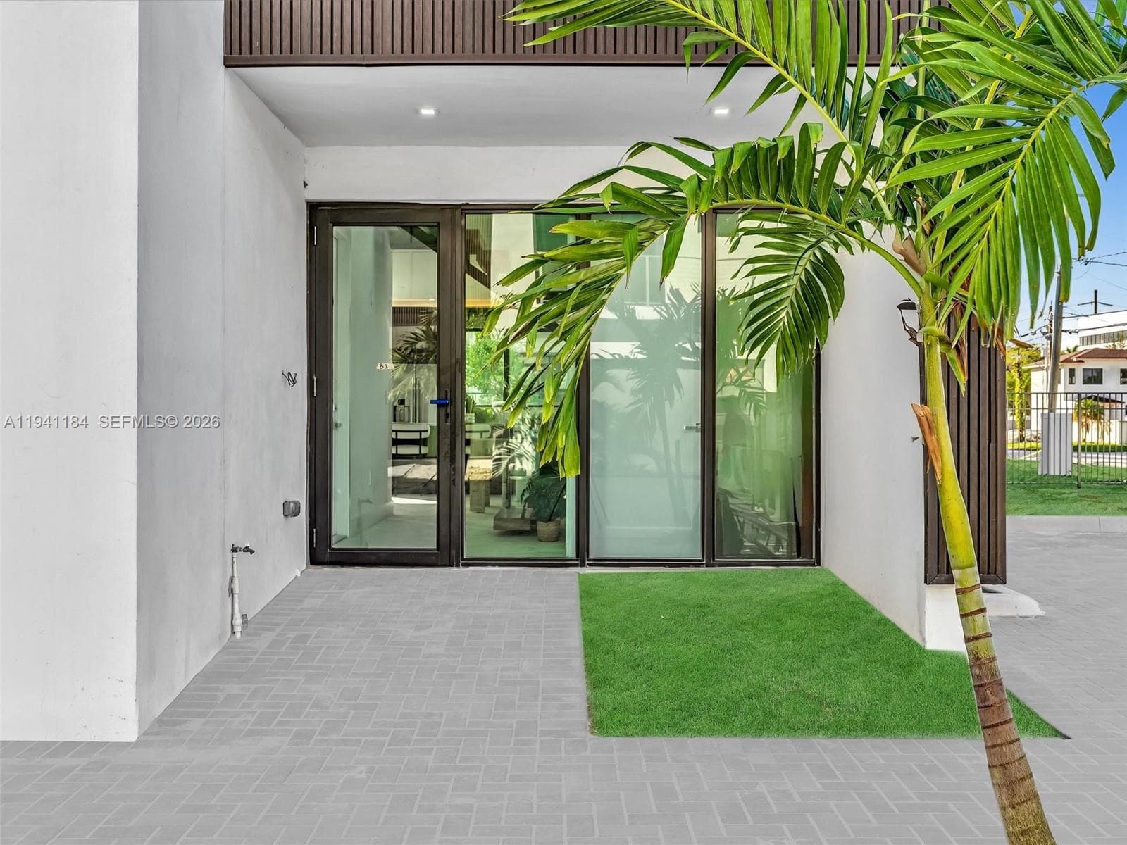 4656 32nd Ave B1 photo 11