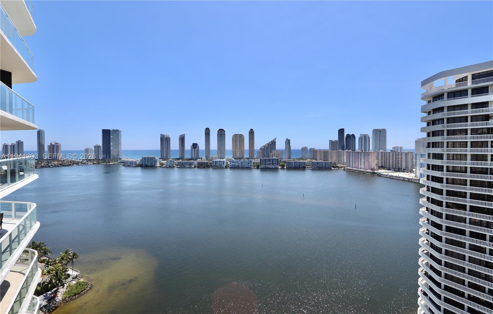 4000 ISLAND BL 2701 photo 9