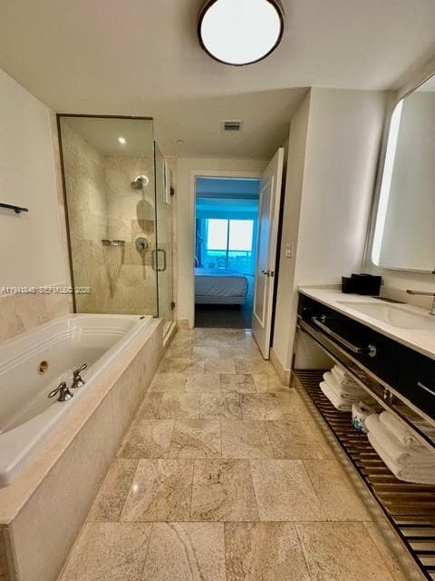 4401 Collins Ave 1817 photo 17