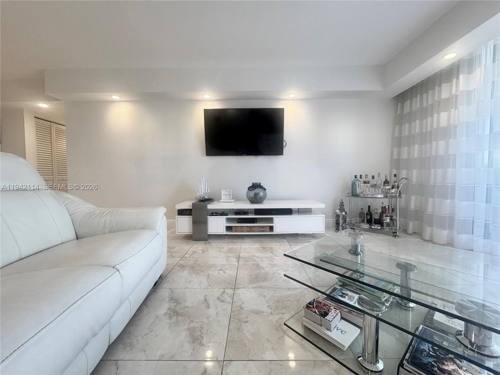 3800 S Ocean Dr 519 photo 6