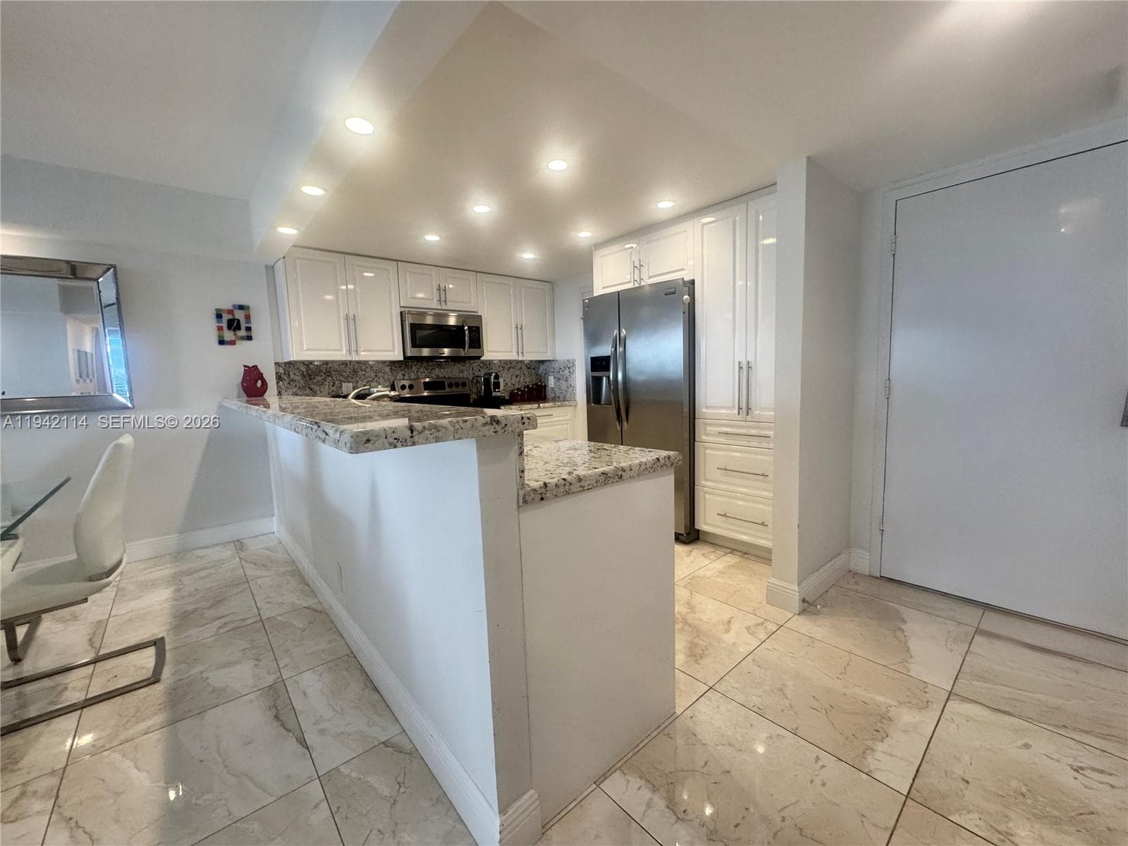 3800 S Ocean Dr 519 photo 1