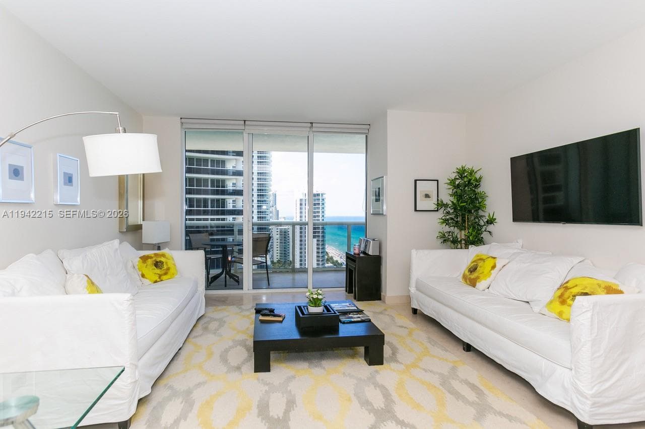 1830 S OCEAN DR 2110 photo 4