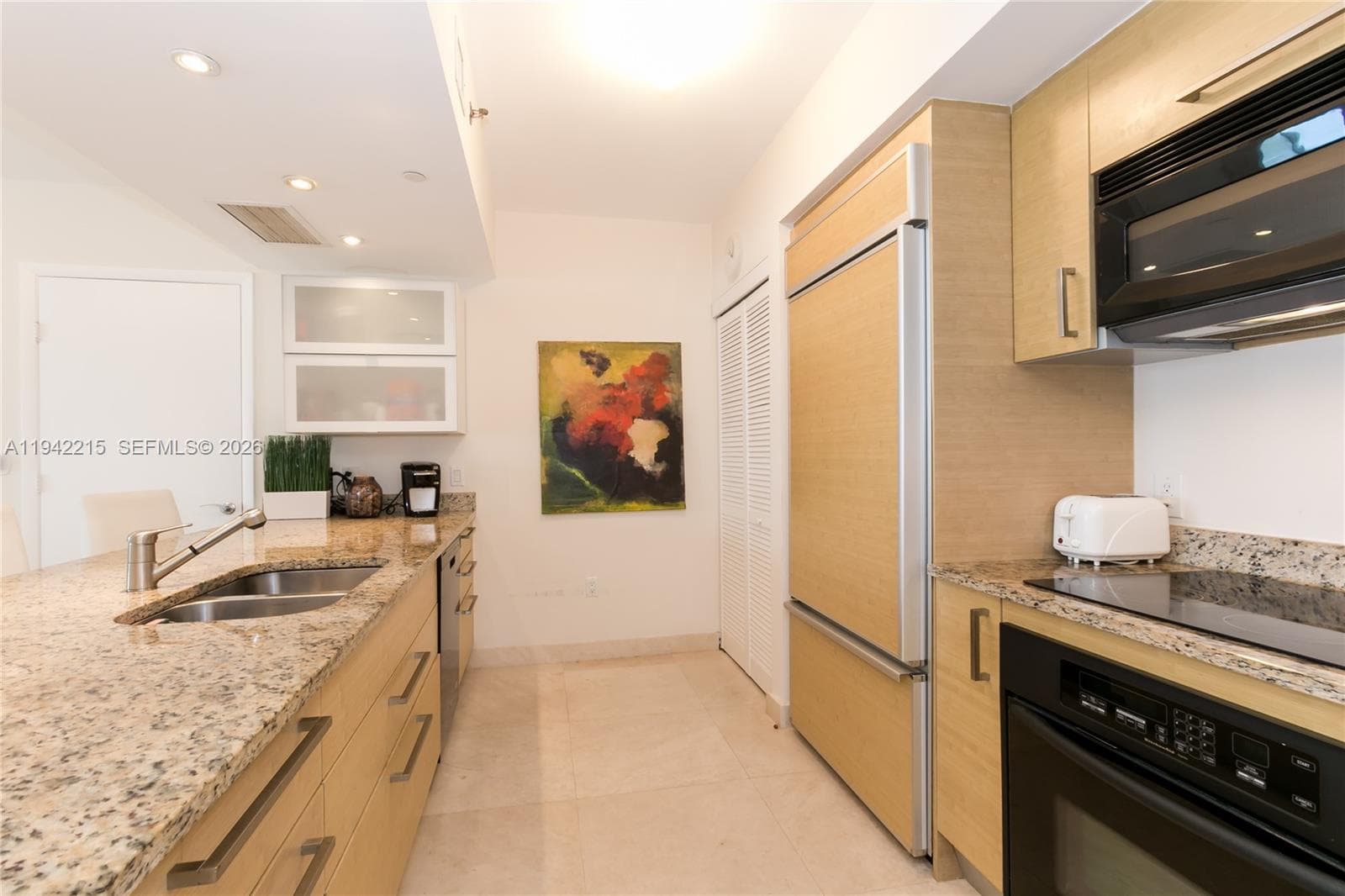 1830 S OCEAN DR 2110 photo 8