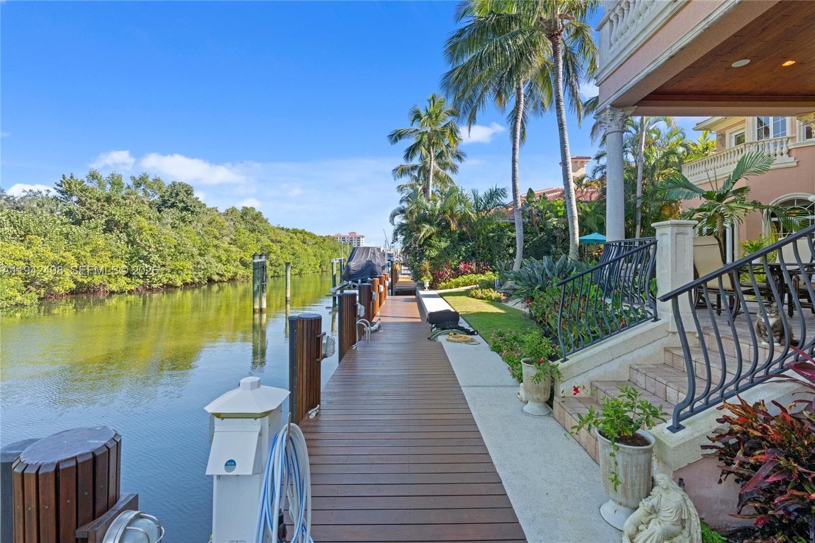 833 Harbour Isle Place photo 10
