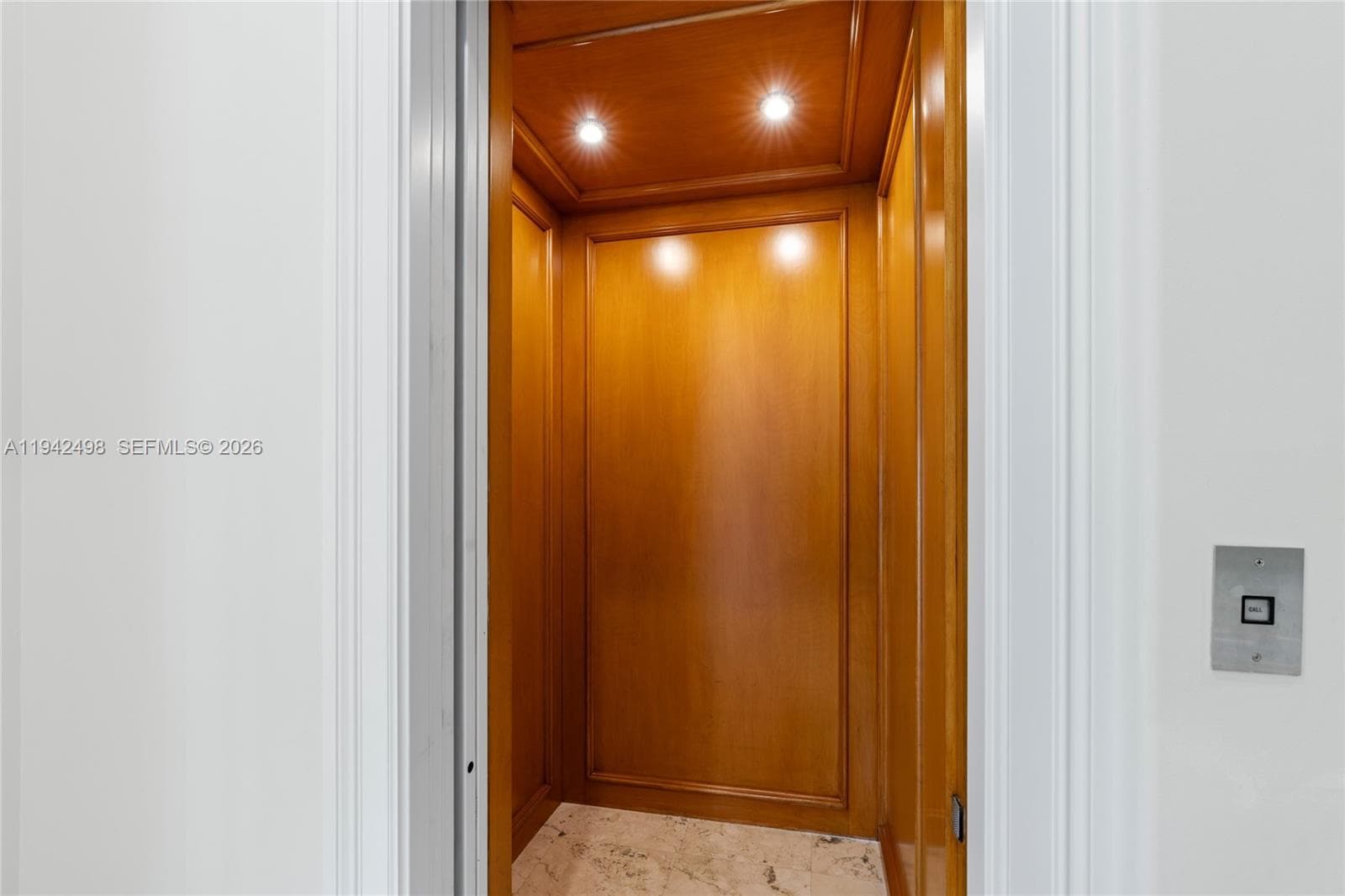 833 Harbour Isle Place photo 21