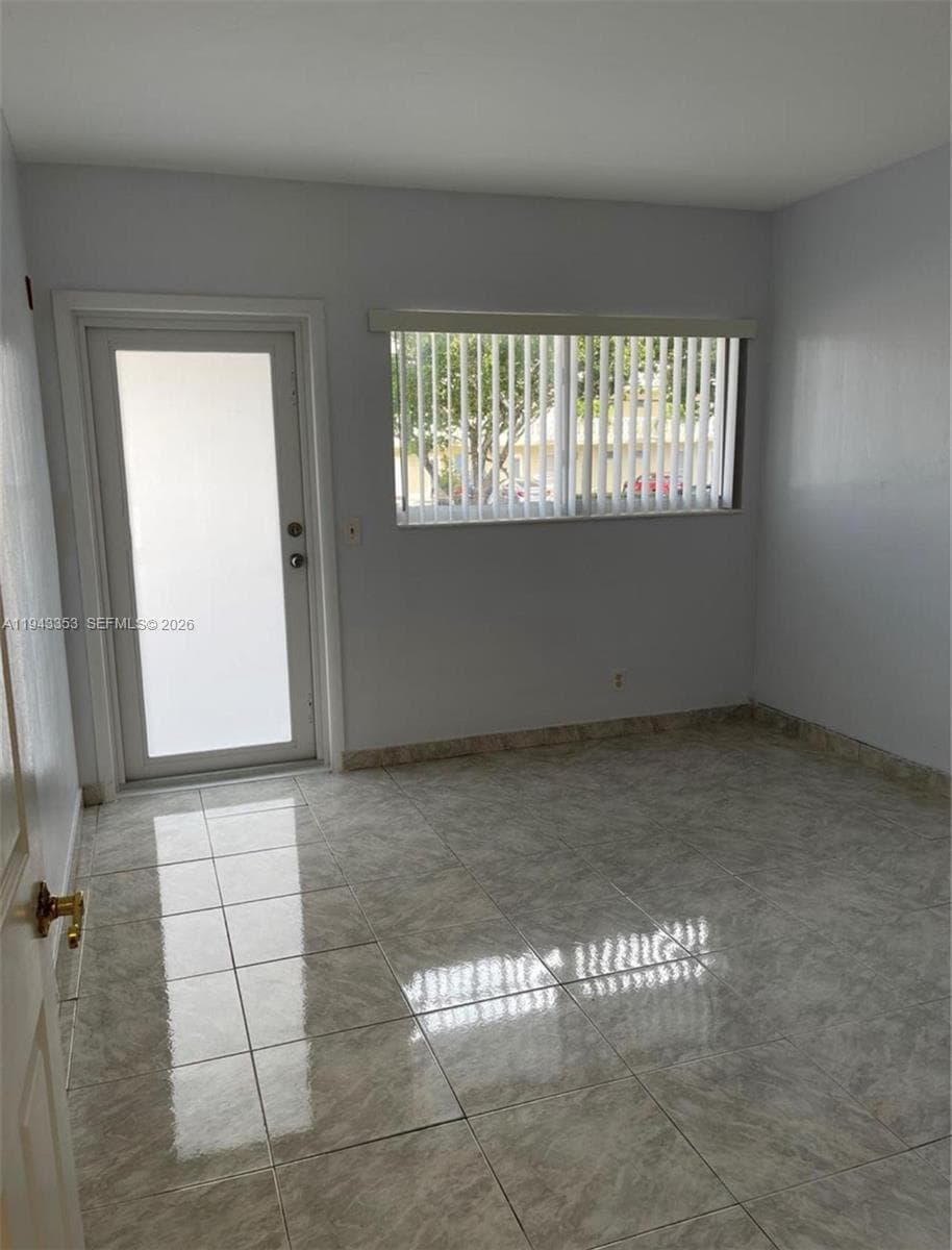 455 Golden Isles Dr 107 photo 7