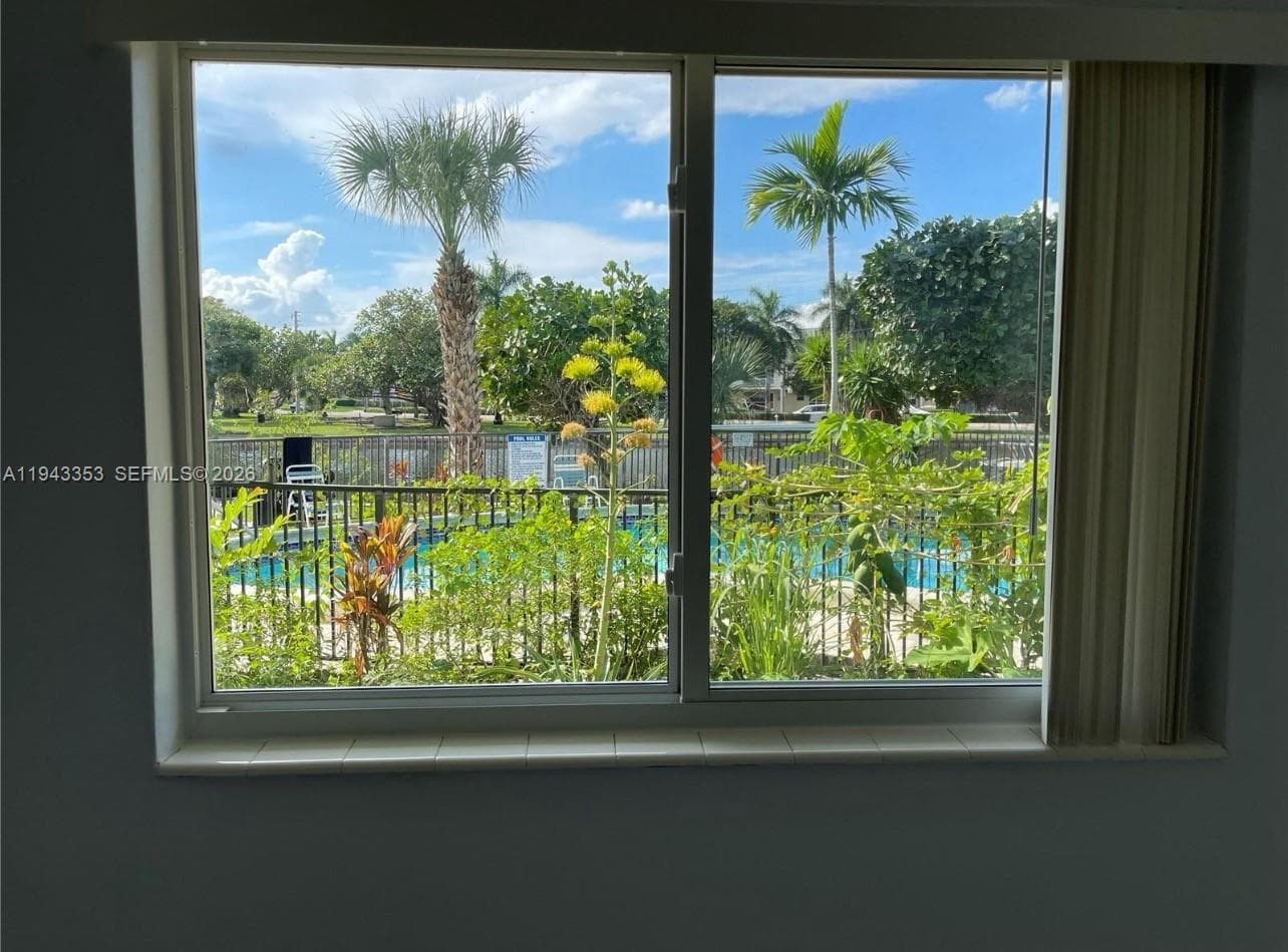 455 Golden Isles Dr 107 photo 9