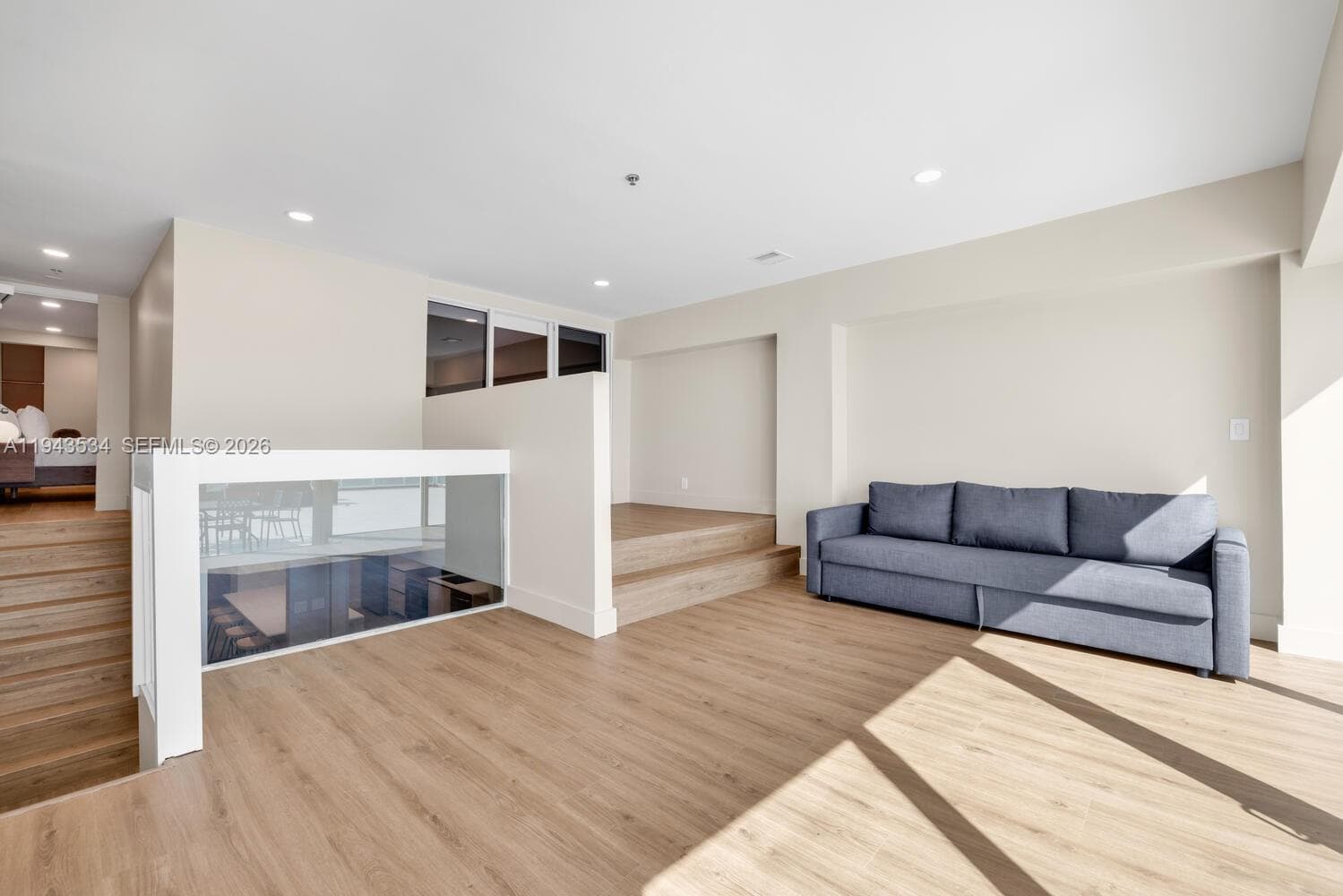 5445 Collins Ave M9 M10 M11 M12 photo 12