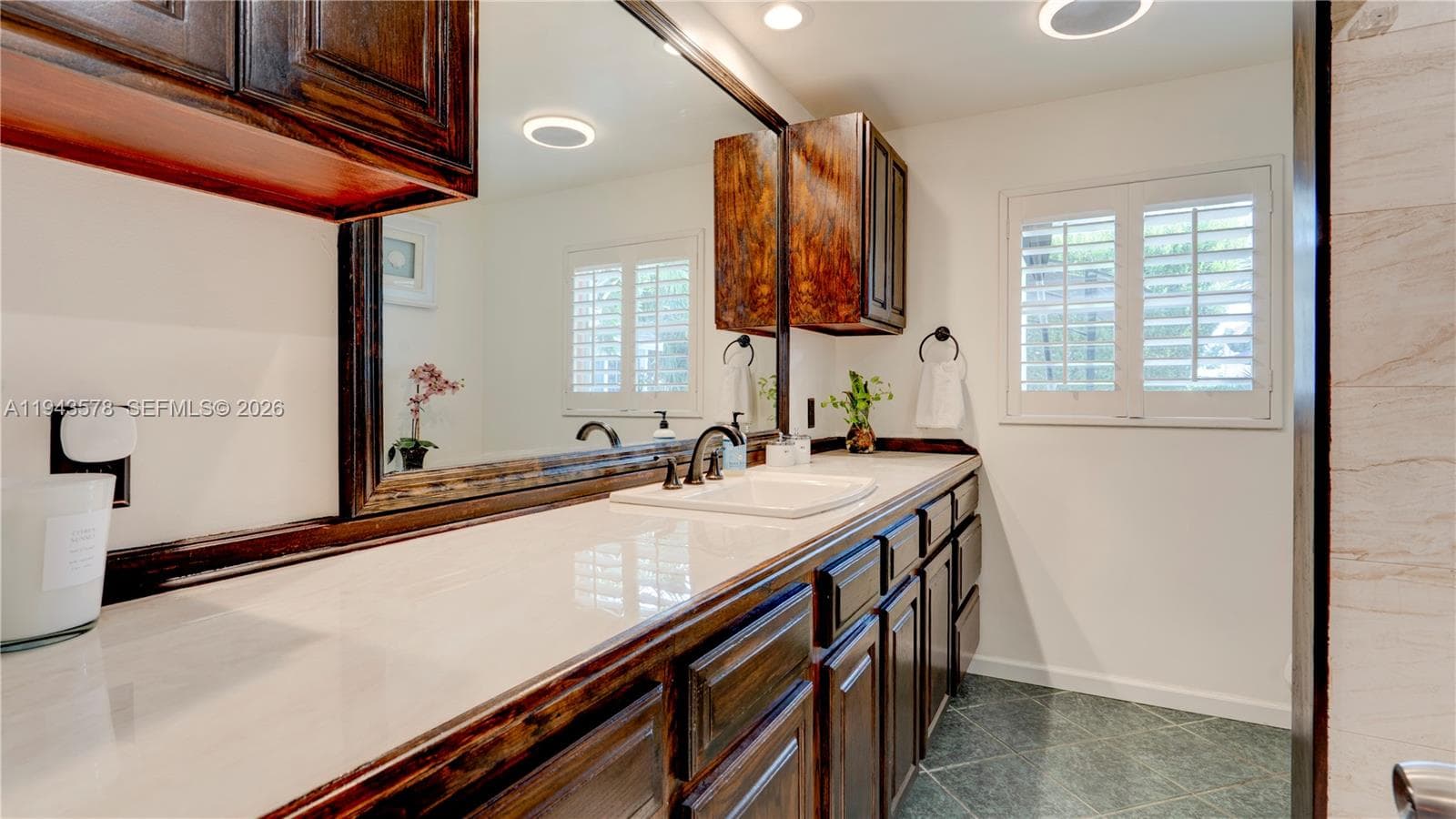 150 Azalea St. photo 24