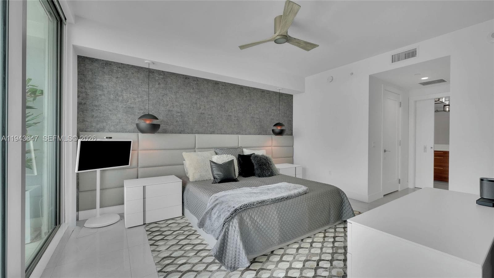 100 Las Olas Blvd 2802 photo 14