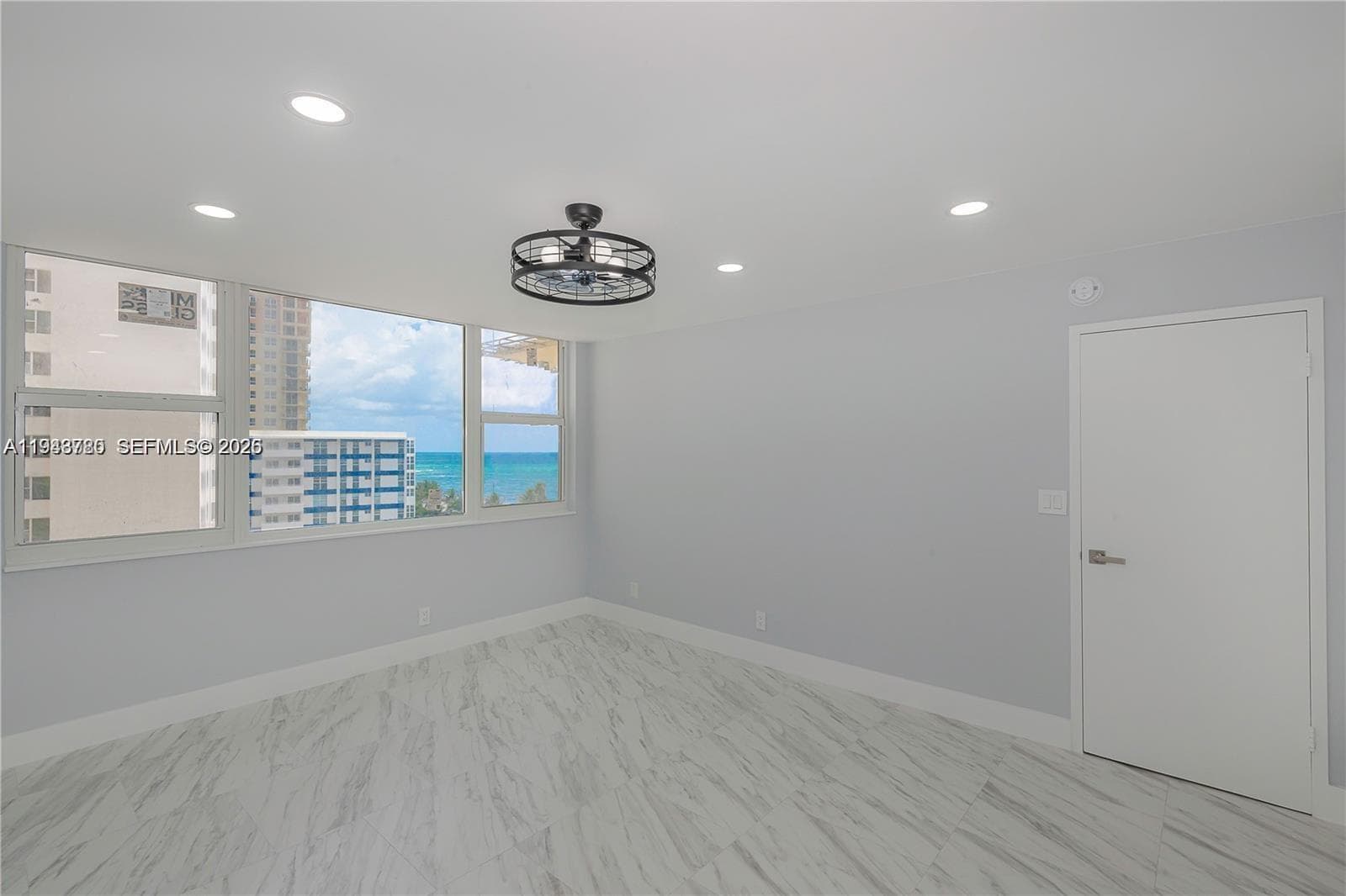 3180 Ocean Dr 706 photo 16