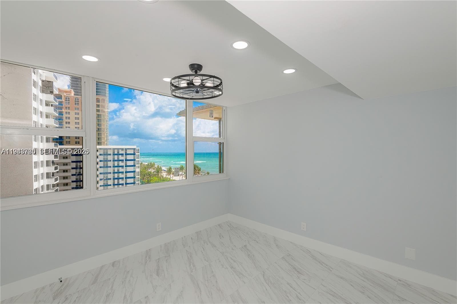 3180 Ocean Dr 706 photo 14