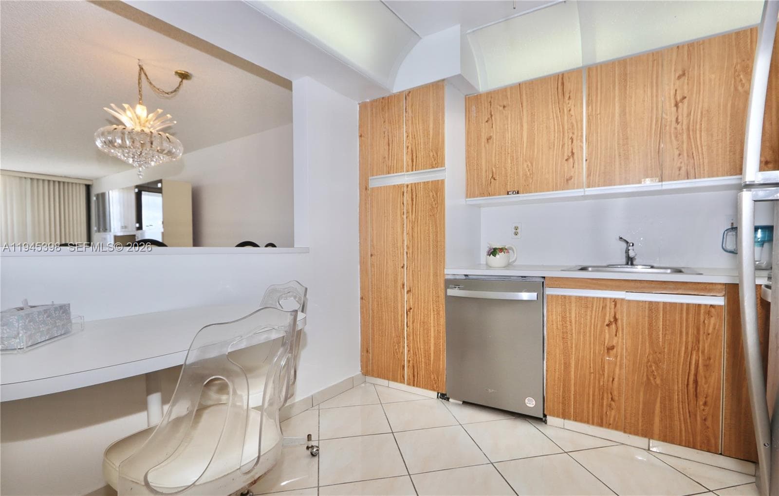2401 S Ocean Dr 806 photo 11
