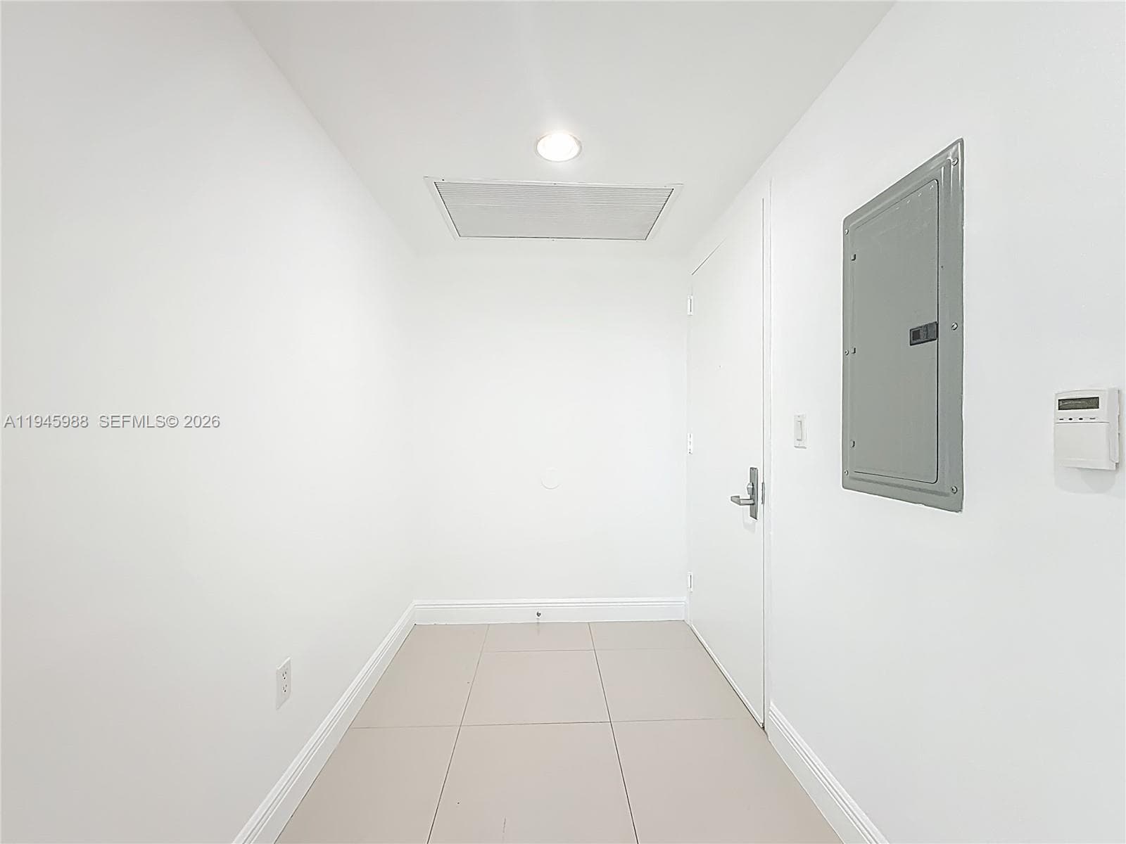 475 Brickell Ave 4215 photo 3
