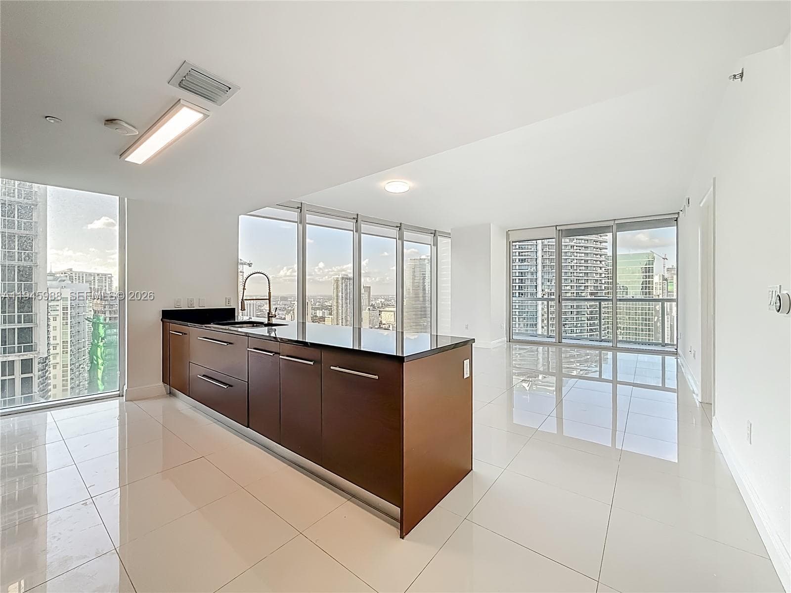 475 Brickell Ave 4215 photo 5