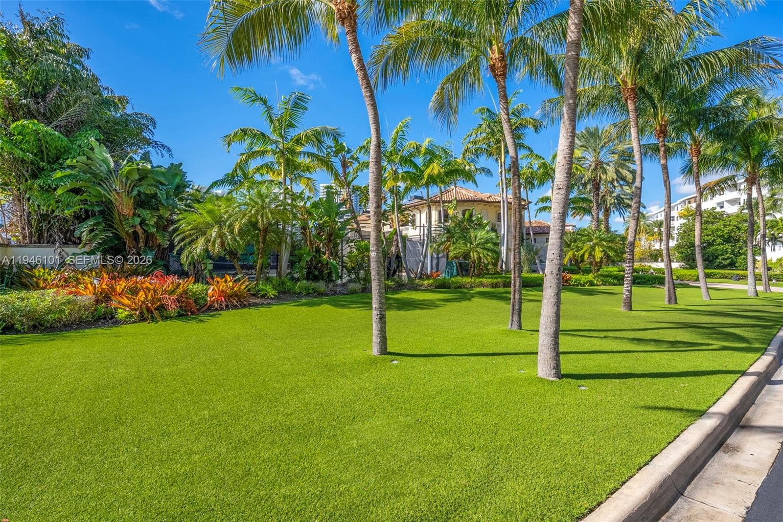 680 Golden Beach Dr photo 6