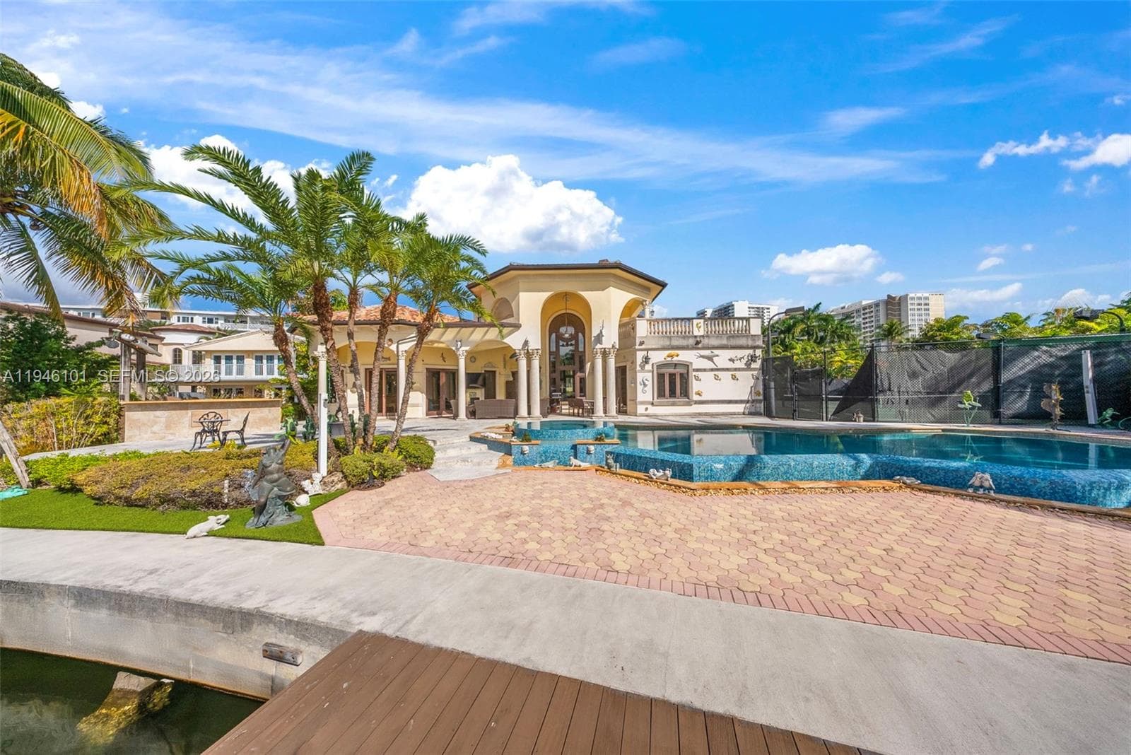 680 Golden Beach Dr photo 25