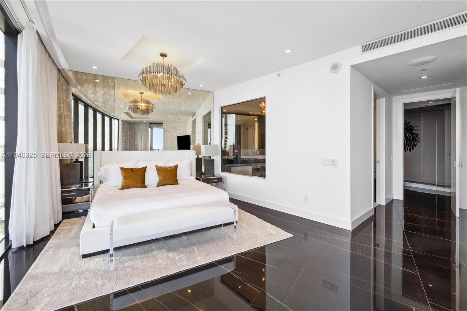 18555 Collins Ave 2601 photo 9