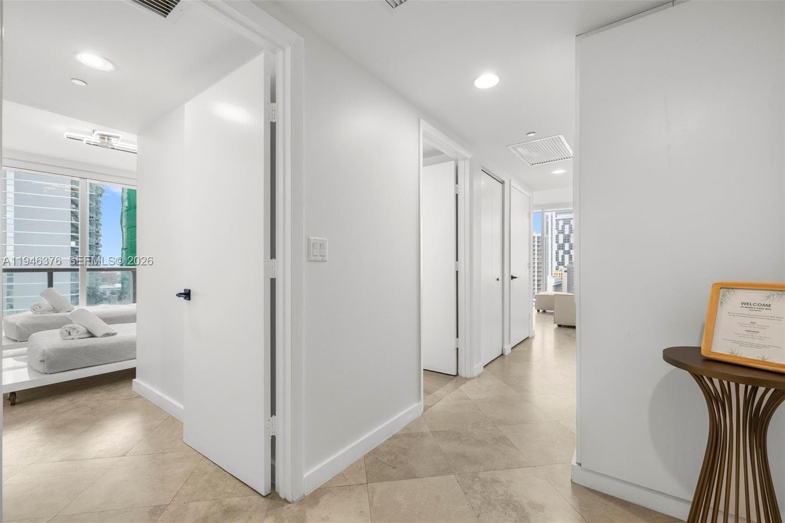 485 Brickell Ave 1804 photo 22