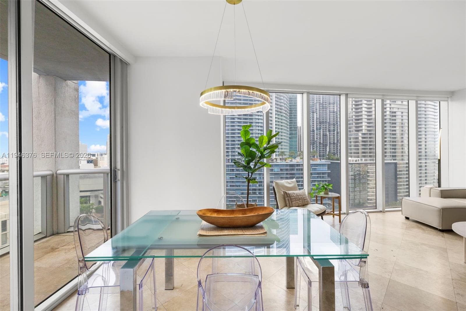 485 Brickell Ave 1804 photo 7