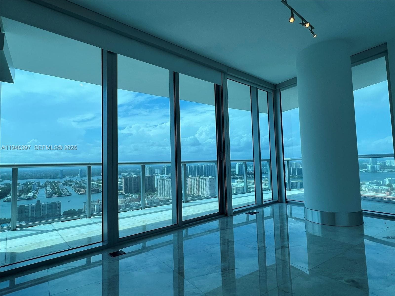 17001 Collins Ave 3808 photo 13