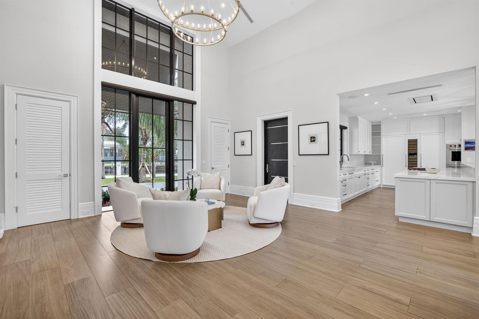 400 Mola Avenue photo 13