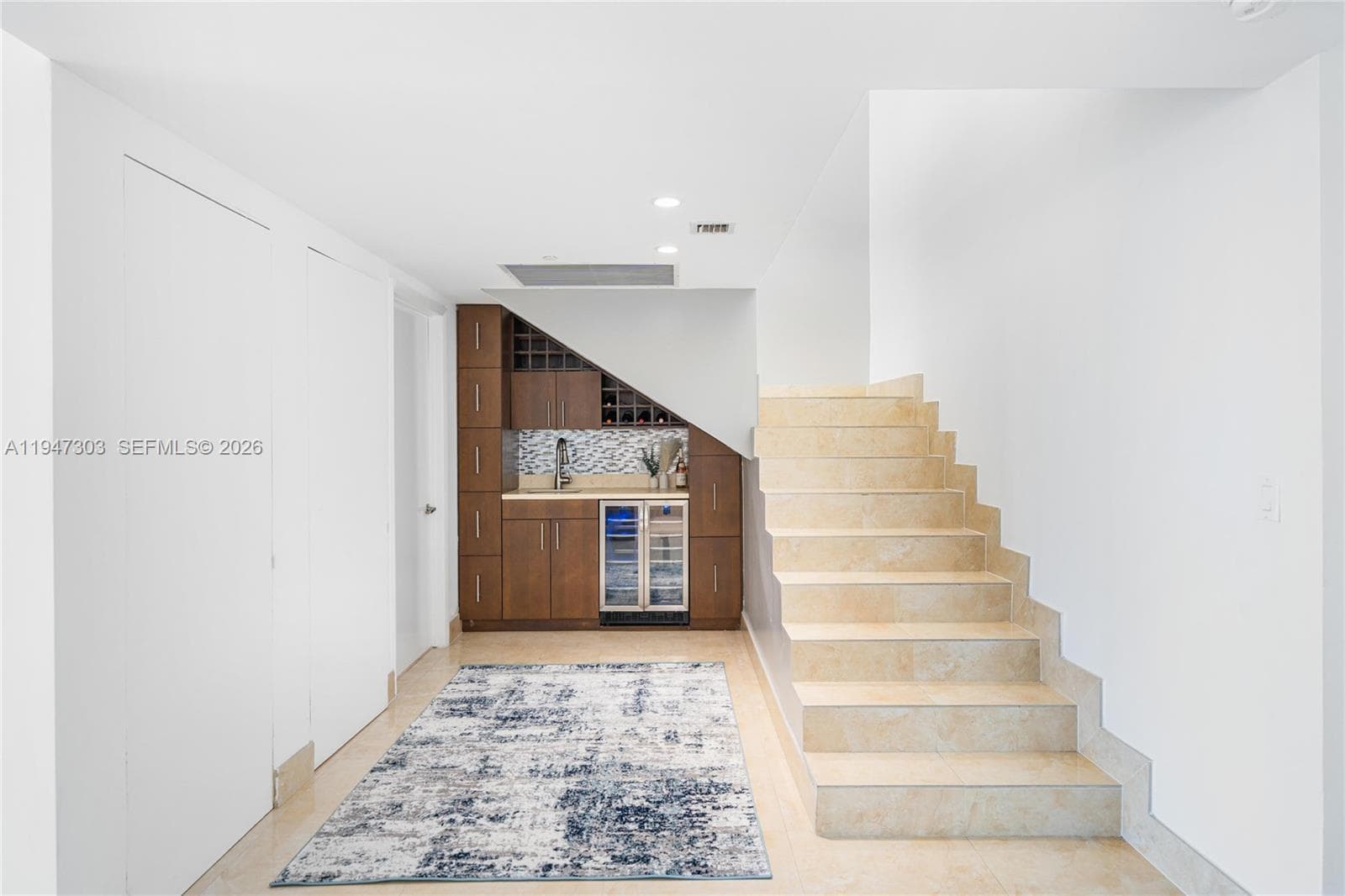 495 Brickel Ave 5705 photo 6