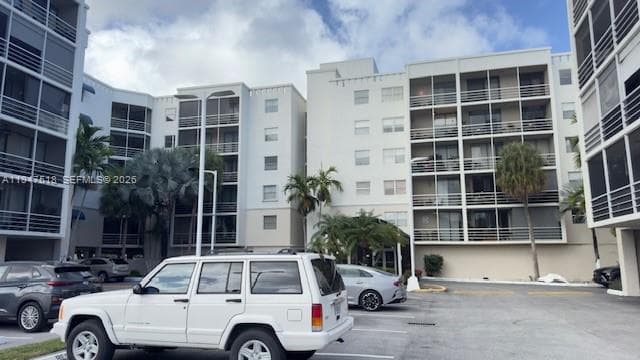 2821 N Miami Beach Blvd 4M photo 3