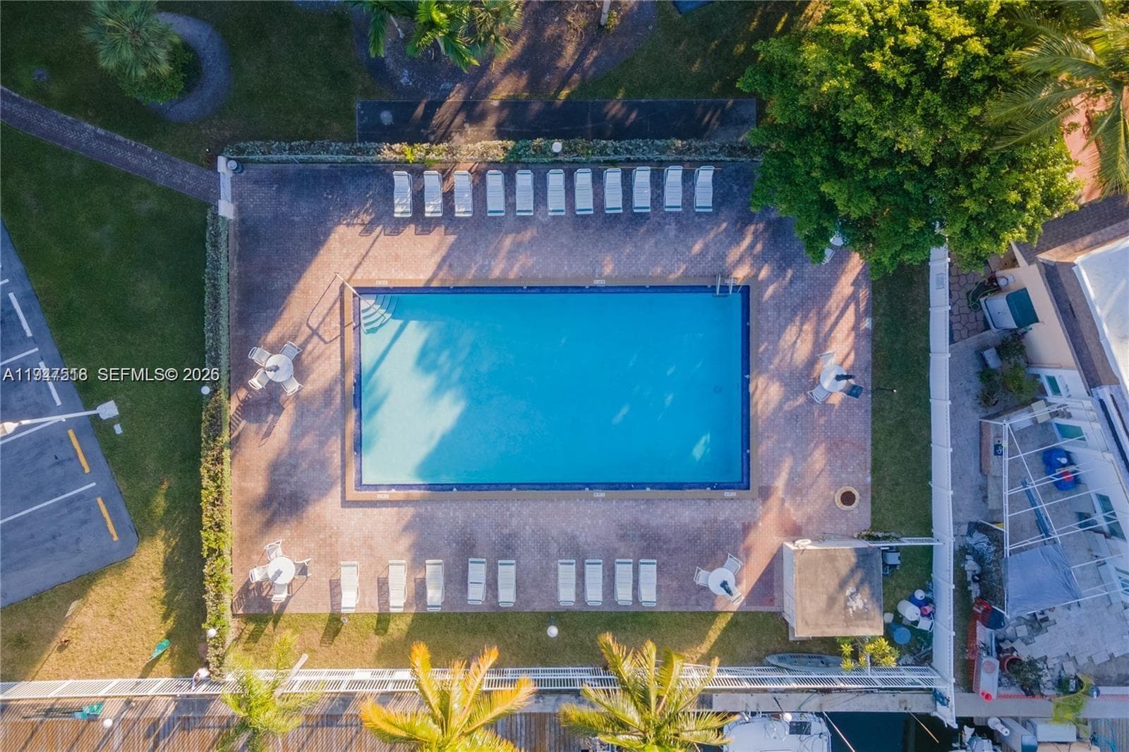 2821 N Miami Beach Blvd 4M photo 21