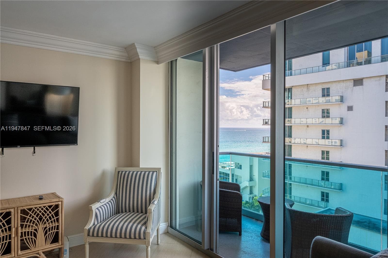 4001 Ocean Dr 9J photo 6