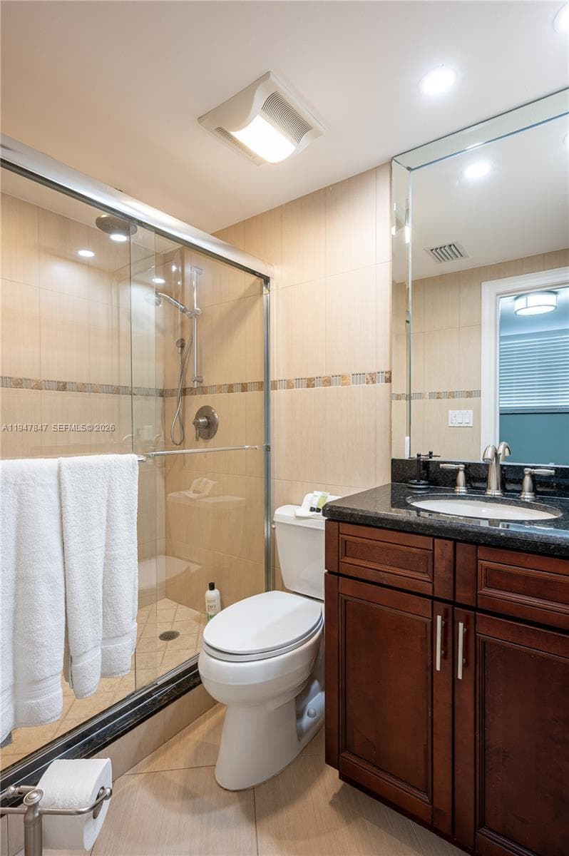 4001 Ocean Dr 9J photo 19