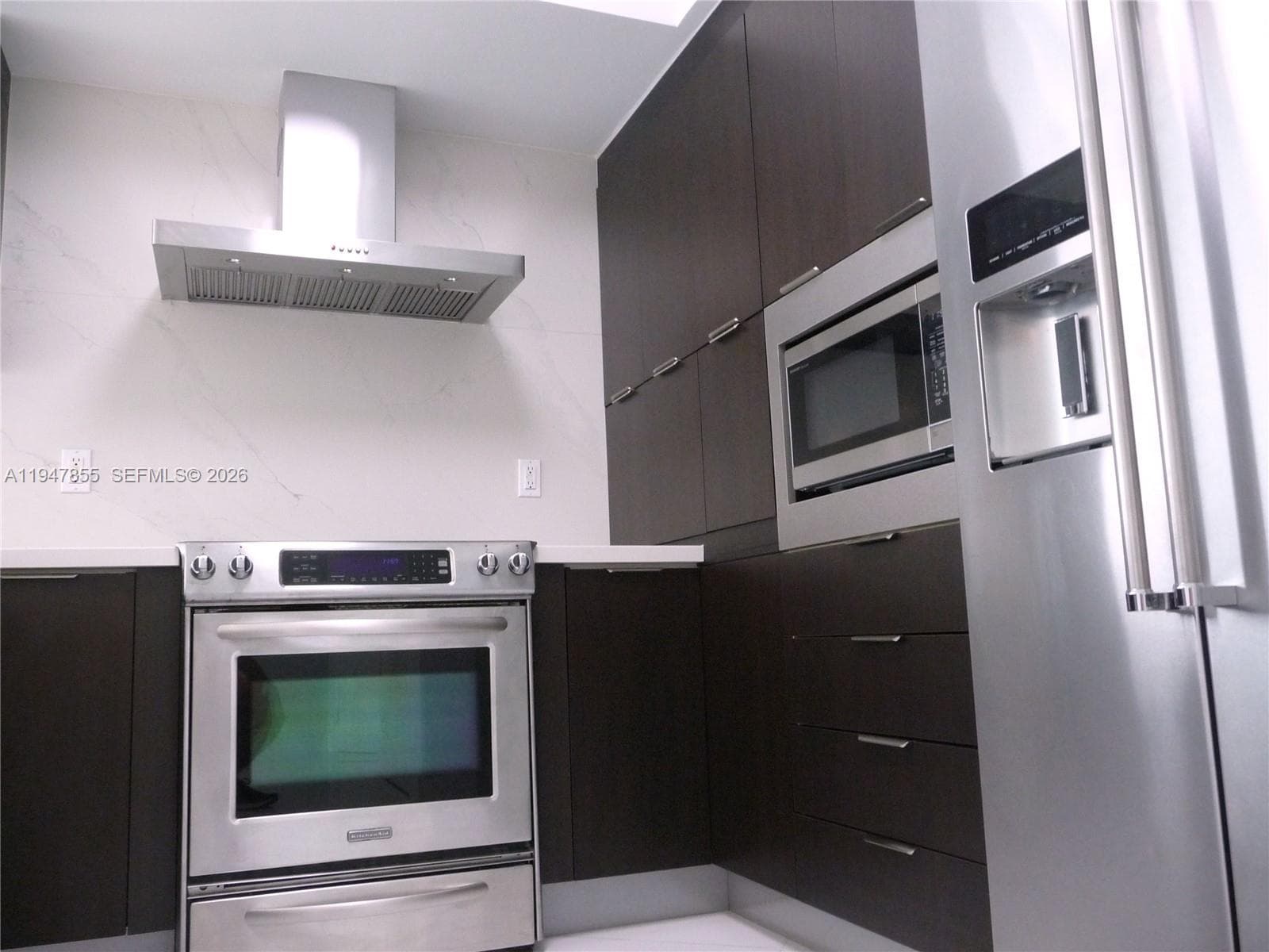3-705 photo 17