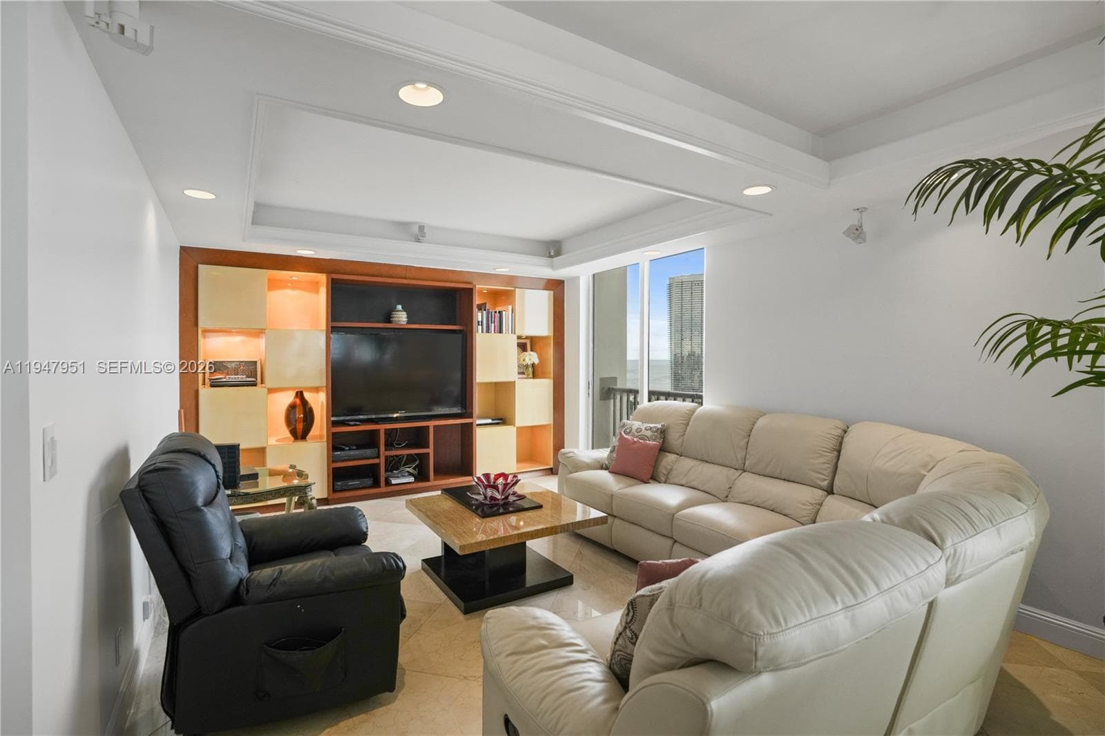 19355 Turnberry Way 25GR photo 7