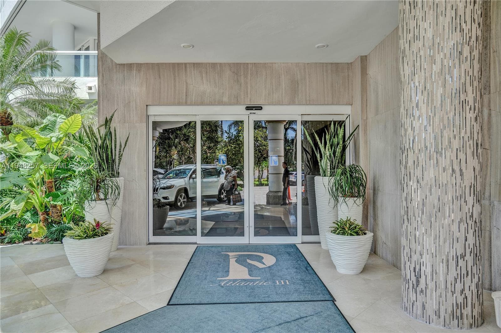 21050 Point Pl 3104 photo 18