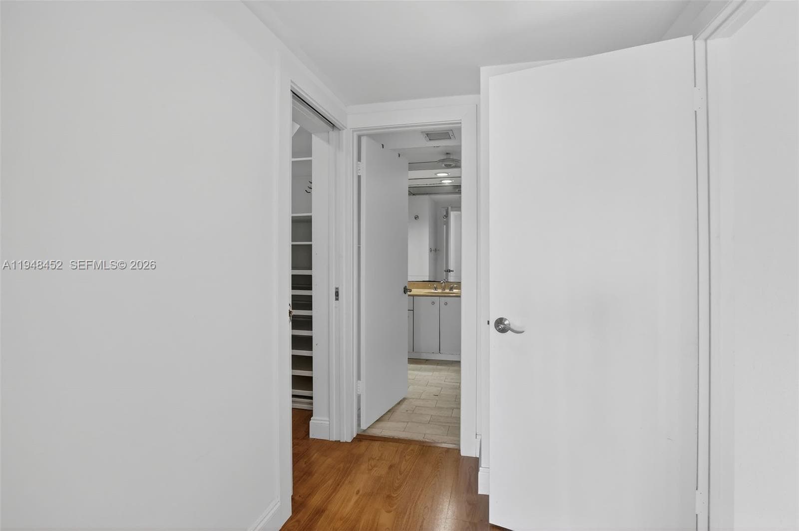 20281 E Country Club Dr 405 photo 19