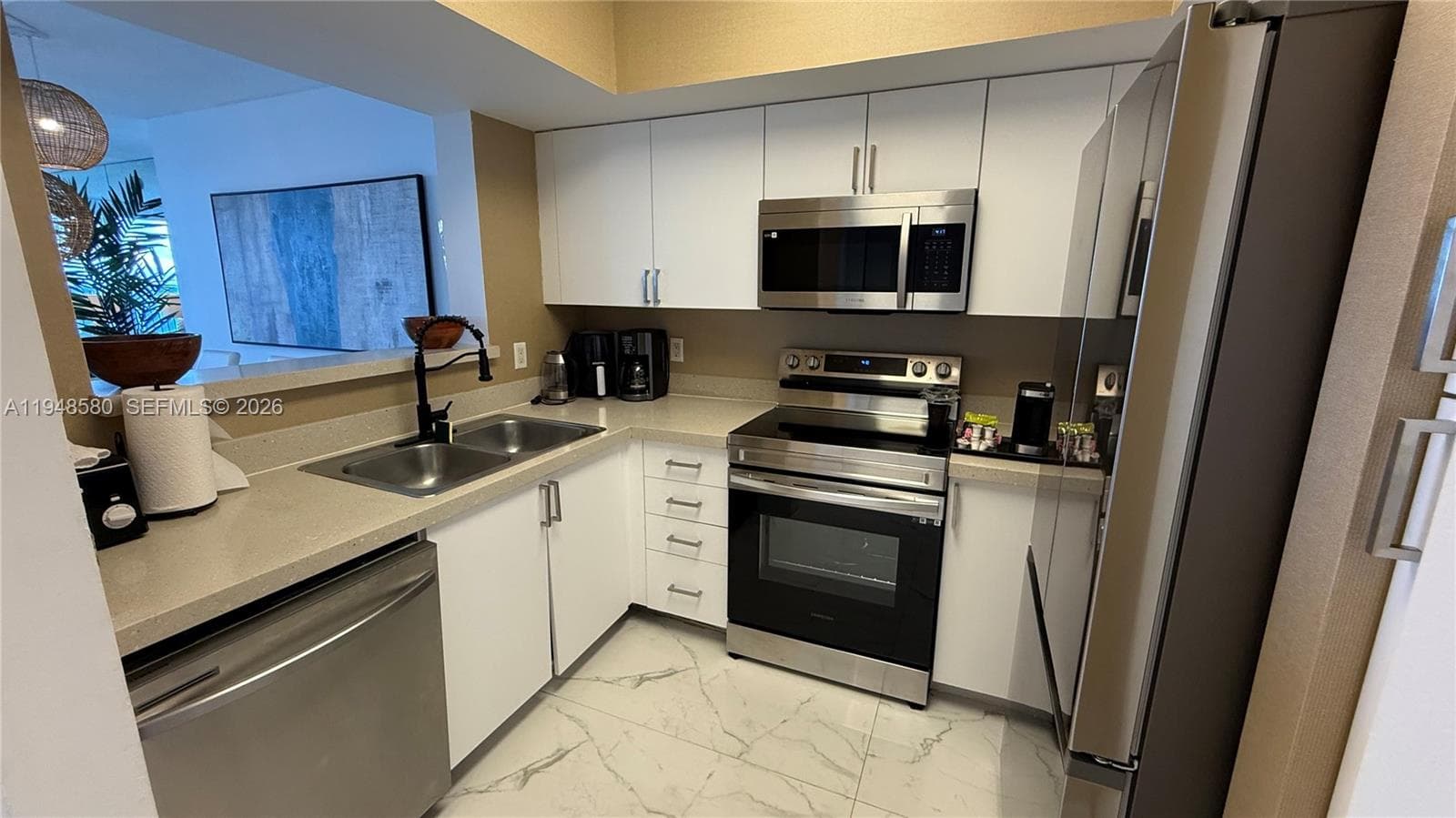 17375 Collins Ave 1901 photo 4
