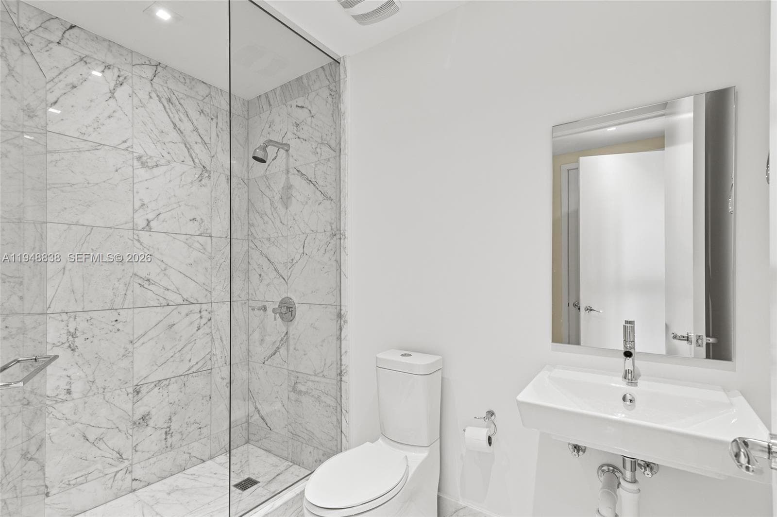 16901 Collins Ave 1203 photo 12
