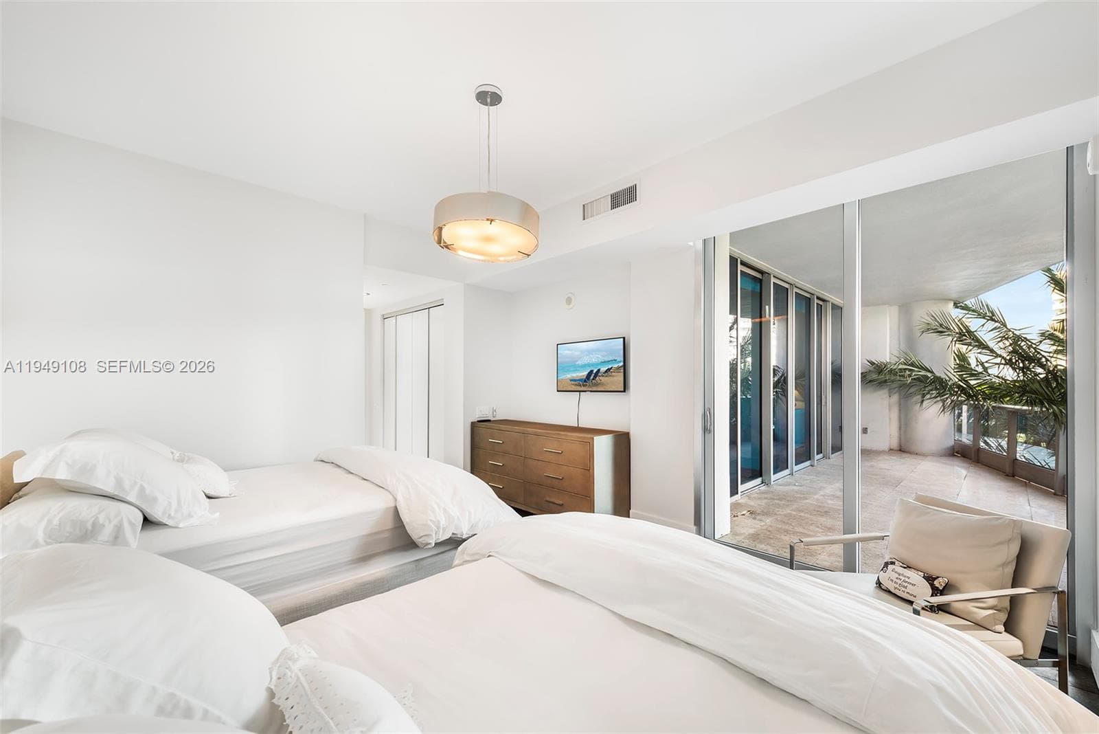 5959 Collins Ave 606 photo 25