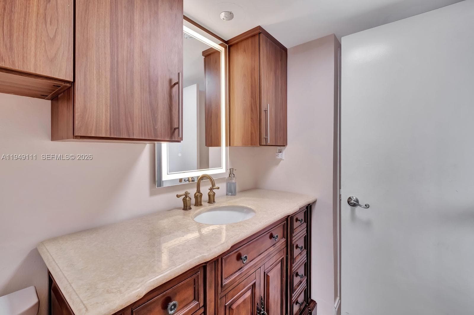 5401 Collins Ave 340 photo 18
