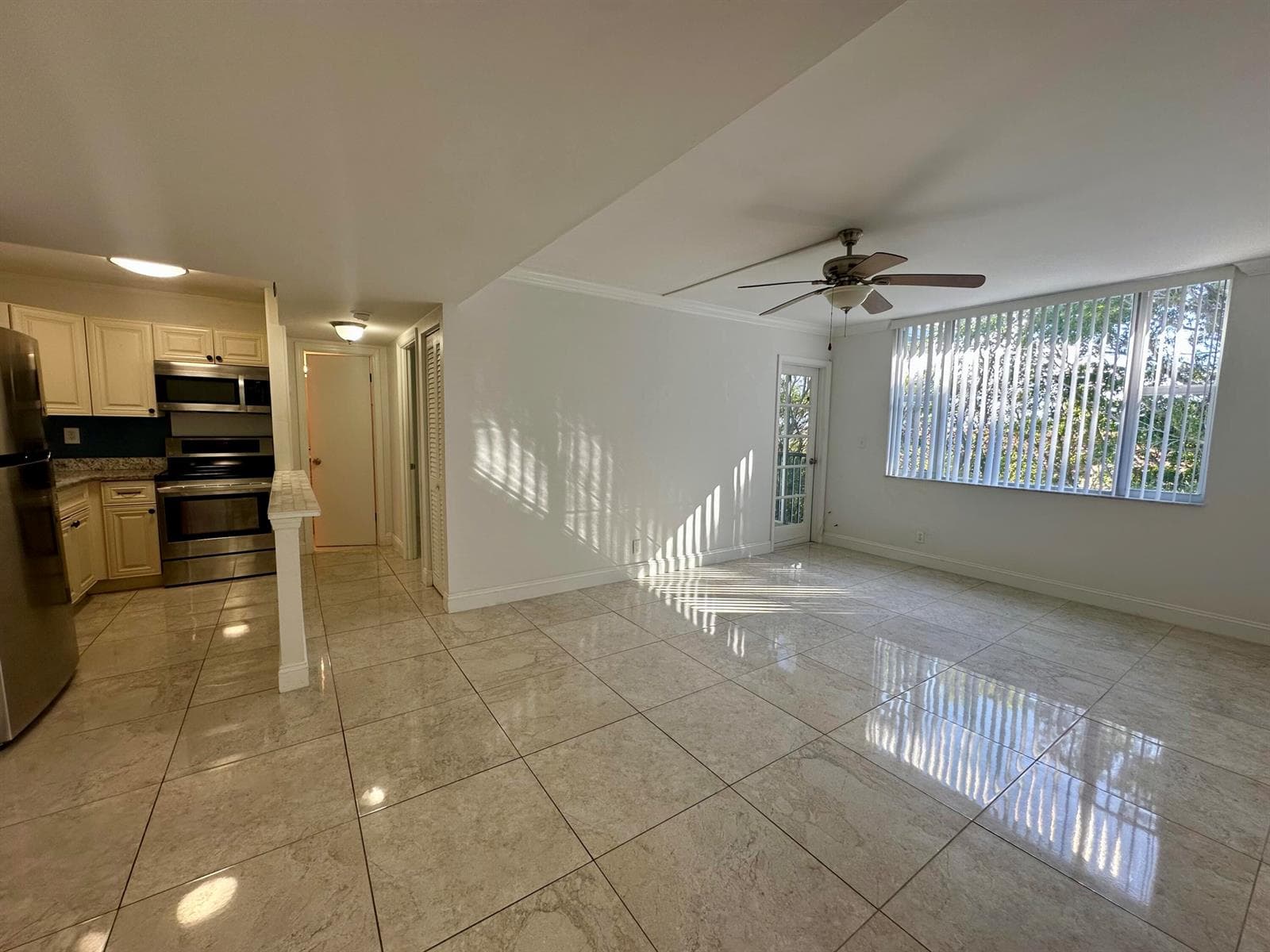 1810 New Palm Way 417 photo 7