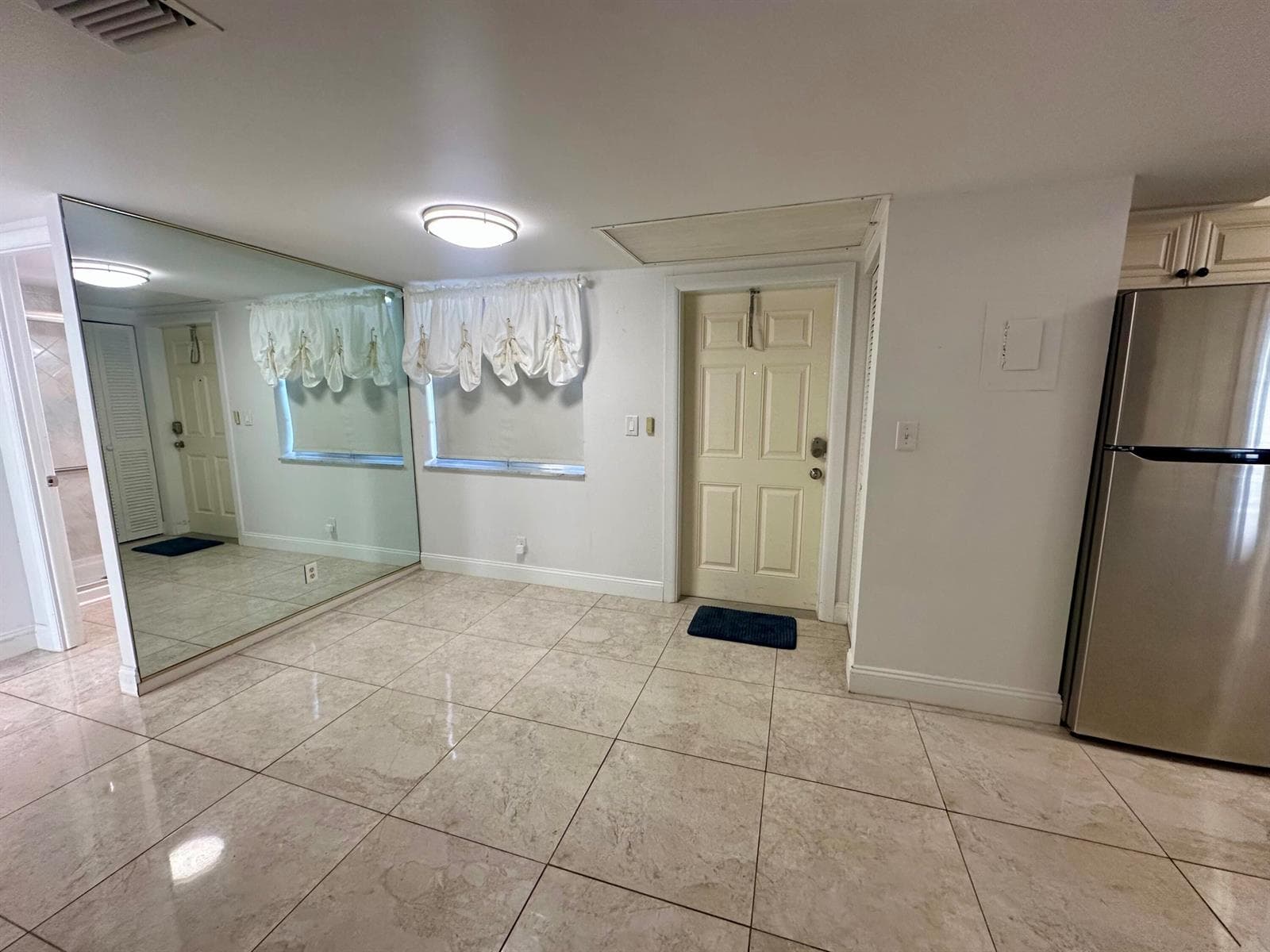 1810 New Palm Way 417 photo 5