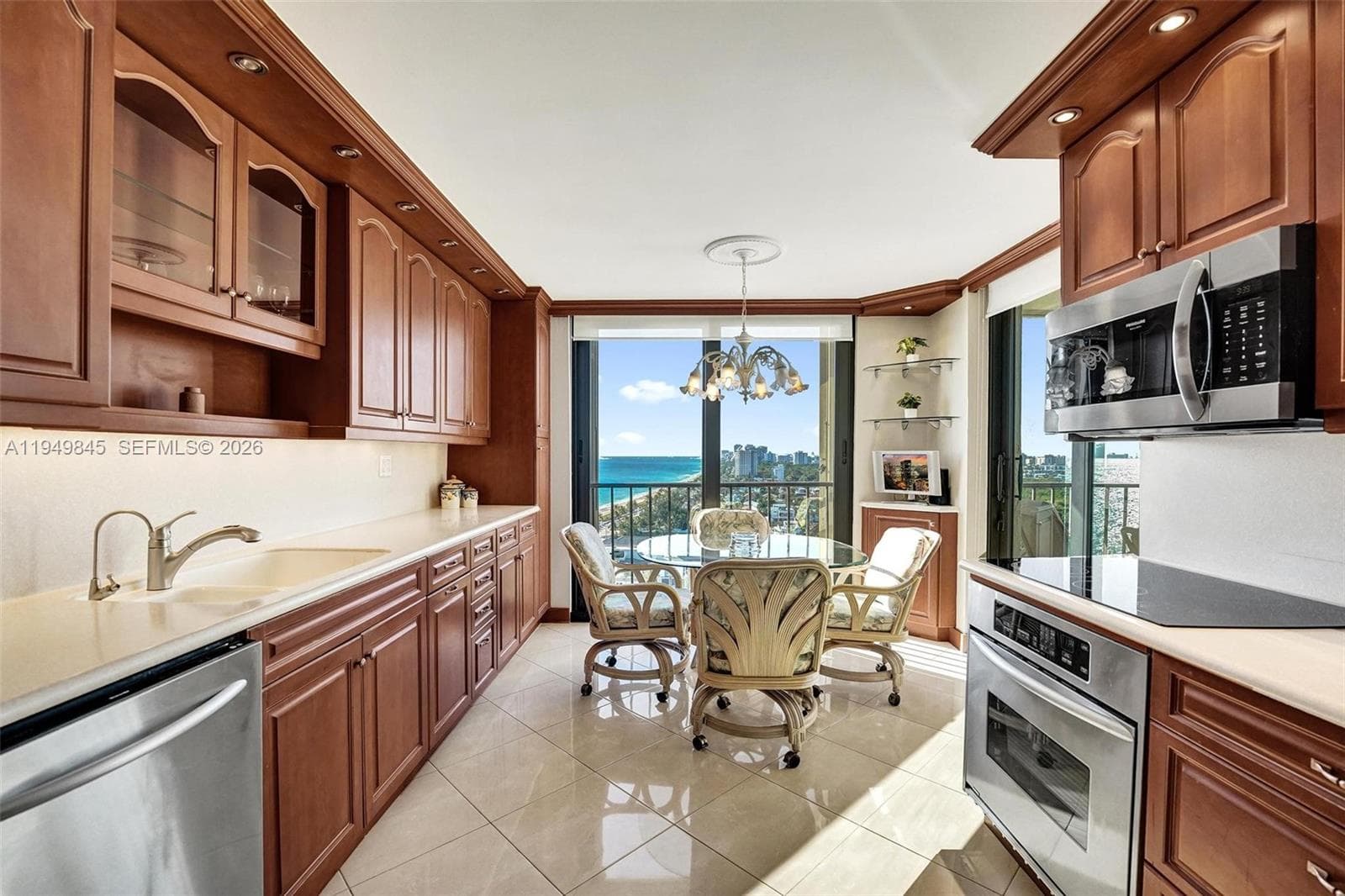 1901 Ocean Blvd TH-B photo 13