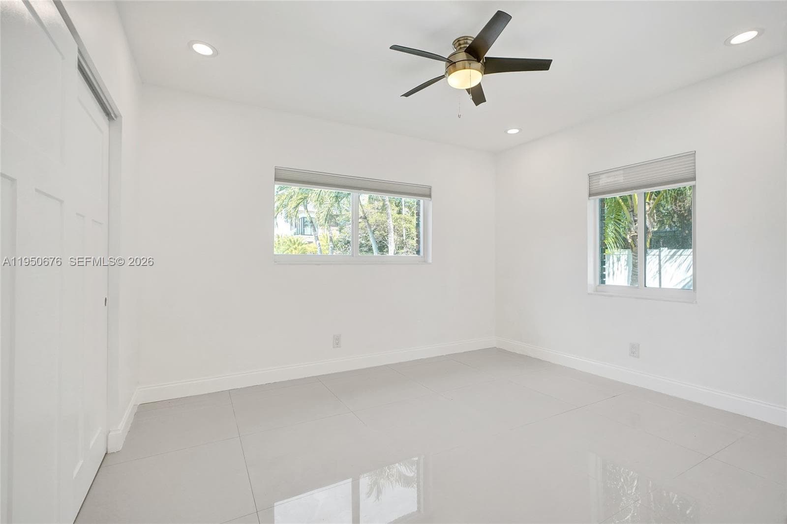 1995 Hibiscus Dr photo 19