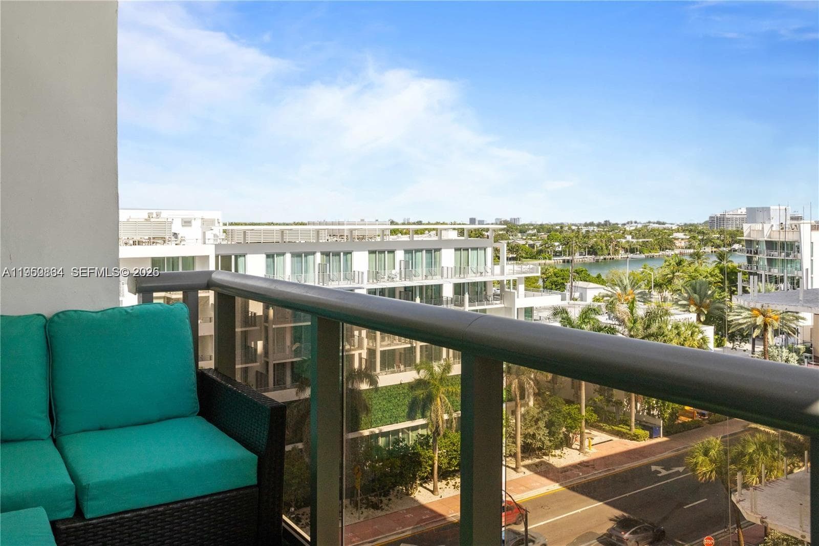 6039 Collins Ave 809 photo 2