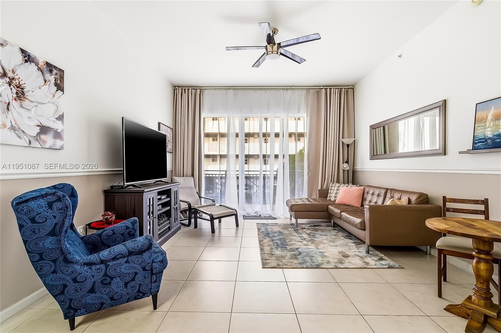 2080 Ocean Dr 103 photo 7
