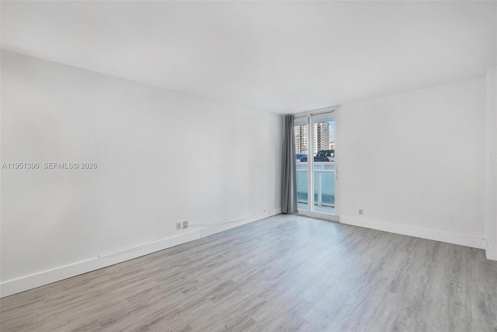 100 Bayview Dr 229 photo 20