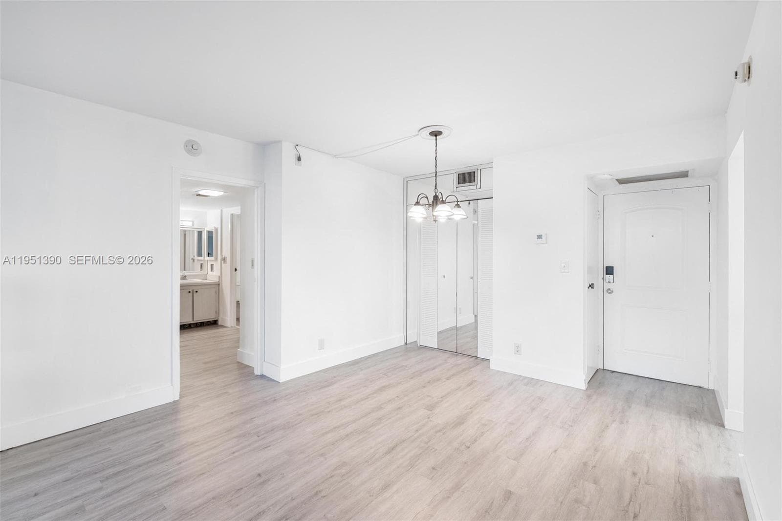 100 Bayview Dr 229 photo 4