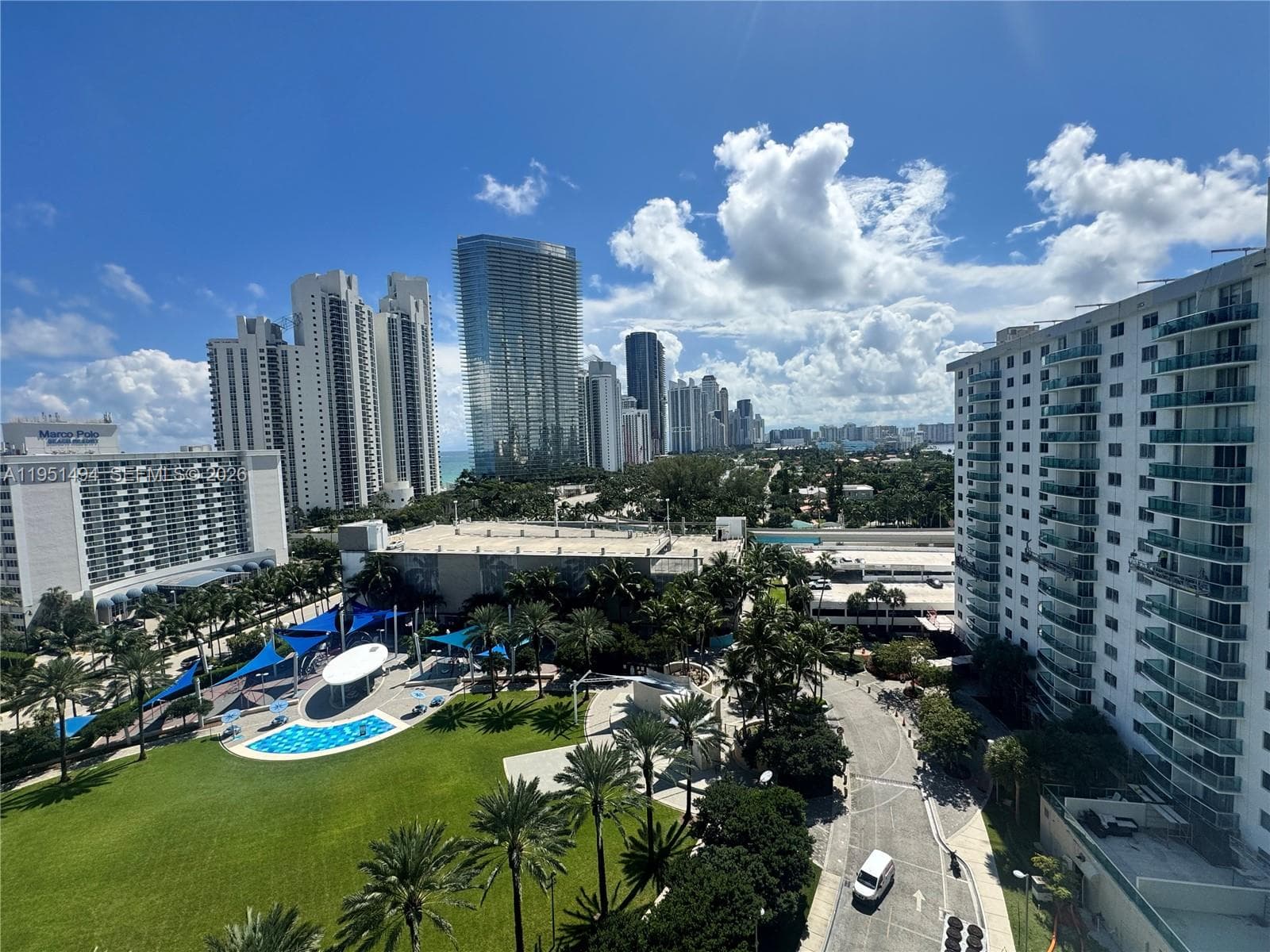 19370 Collins Ave 1427 photo 1
