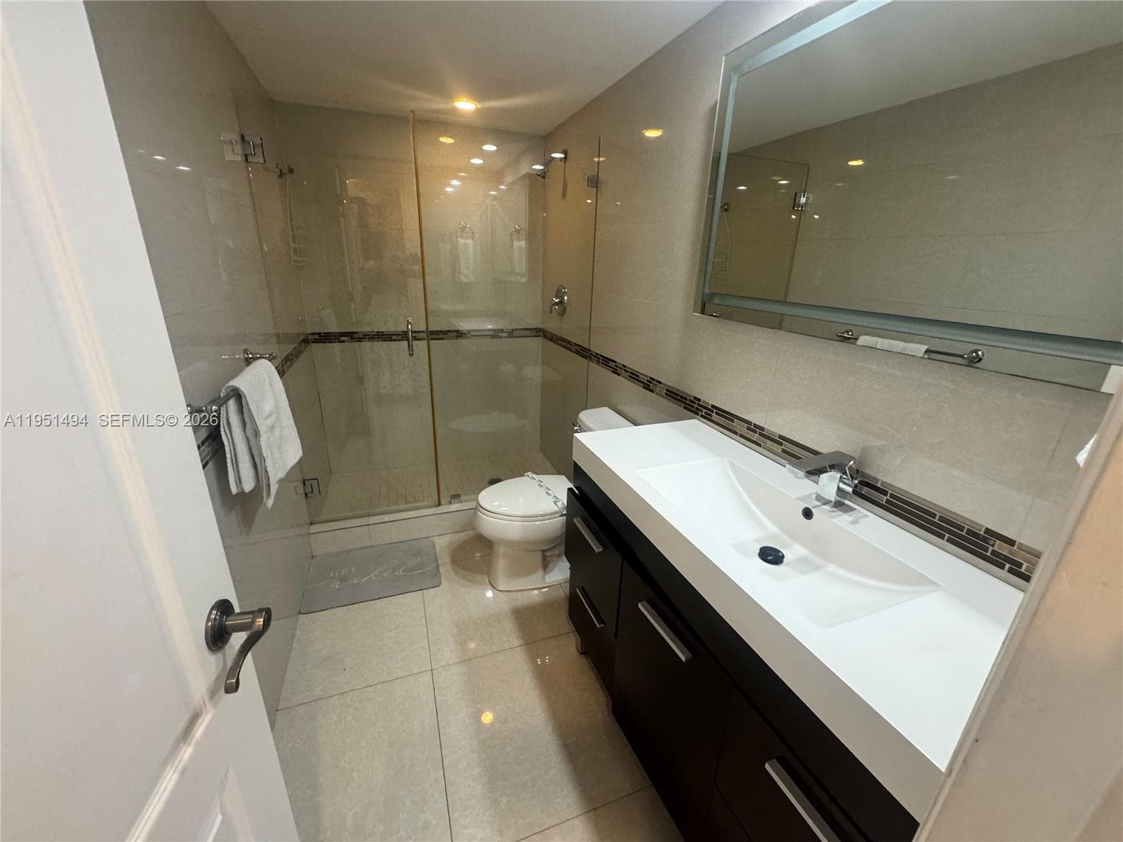 19370 Collins Ave 1427 photo 21