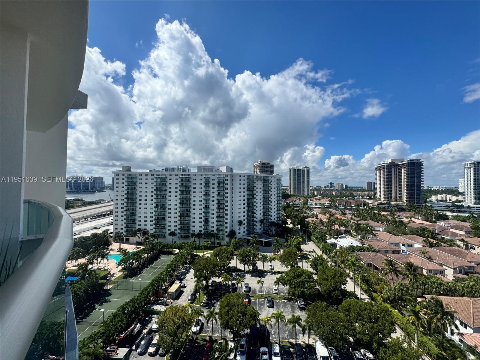 19370 Collins Ave 1520 photo 25